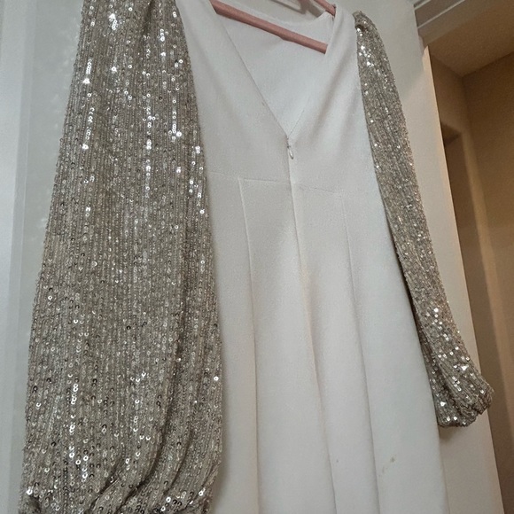 Eliza J gown, with gold sequin sleeves - Picture 3 of 6